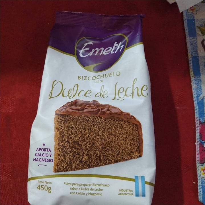 photo of Emeth Bizcochuelo de dulce de leche shared by @rocio31 on  17 Jul 2021 - review