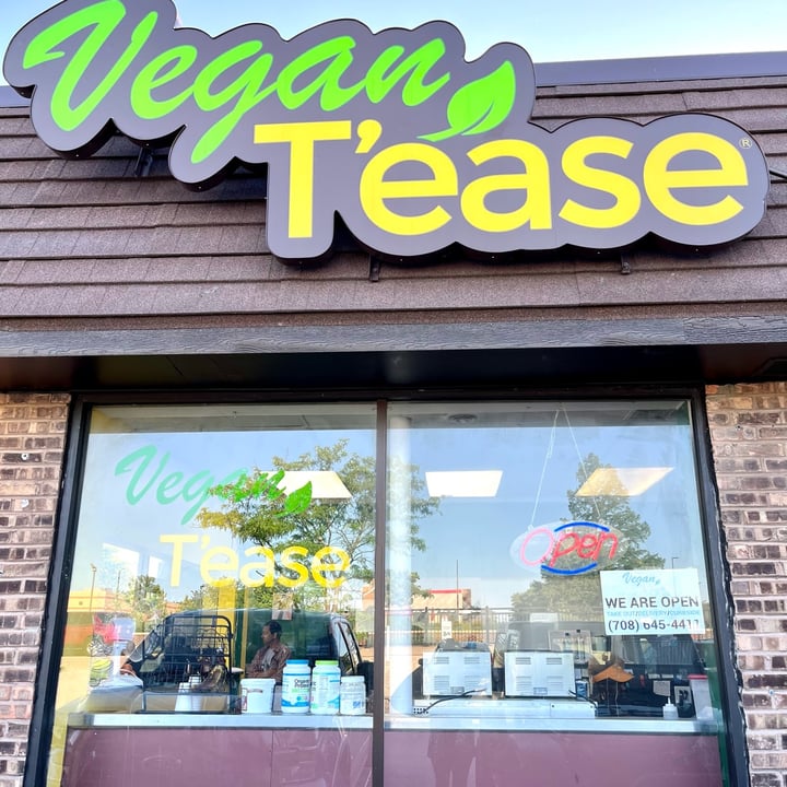 review photo of Vegan T'ease Chicken Sandwich shared by @annanymous on 10 Jun 2022 - review
