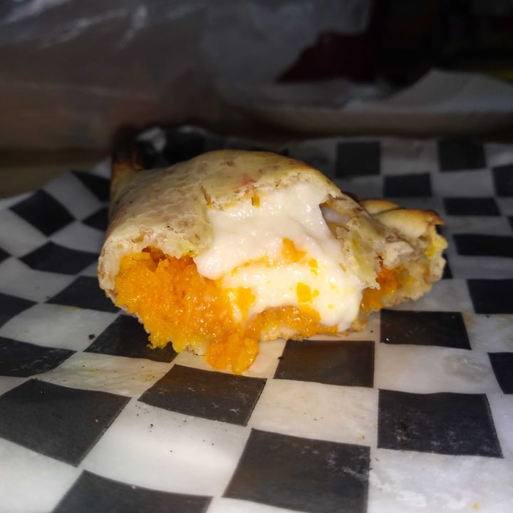 review photo of Casapueblo. Empanadas Empanada de calabaza y arvejas shared by @lucxslobos on 13 Apr 2022 - review