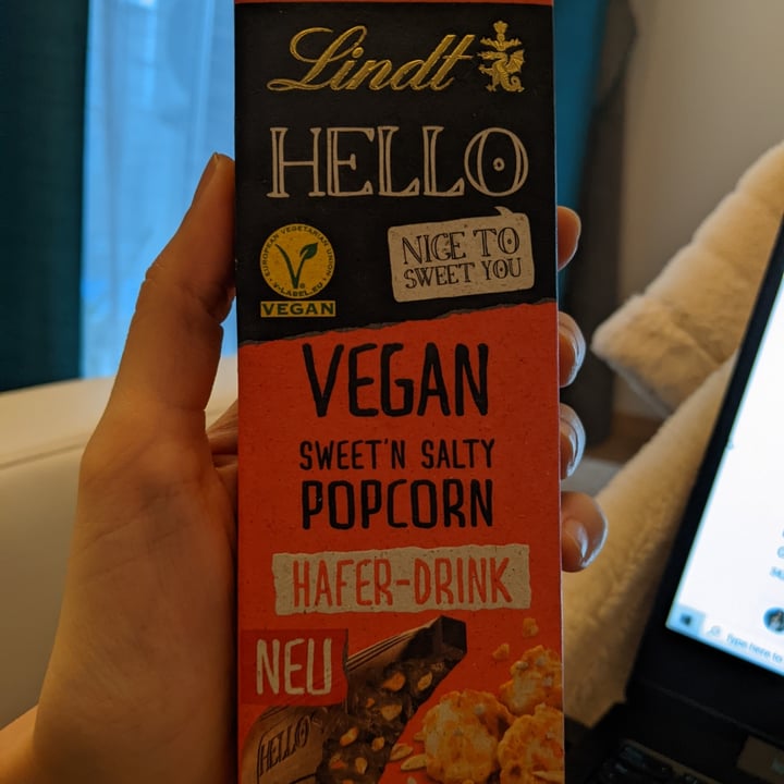 photo of Lindt Hello Vegan Sweet & Salty Popcorn shared by @mitsukai24 on  10 Jan 2022 - review