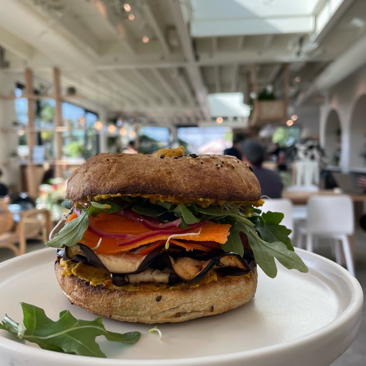 photo of Communal Coffee eggplant veggie bagel shared by @elisacasillas on  12 Nov 2022 - review