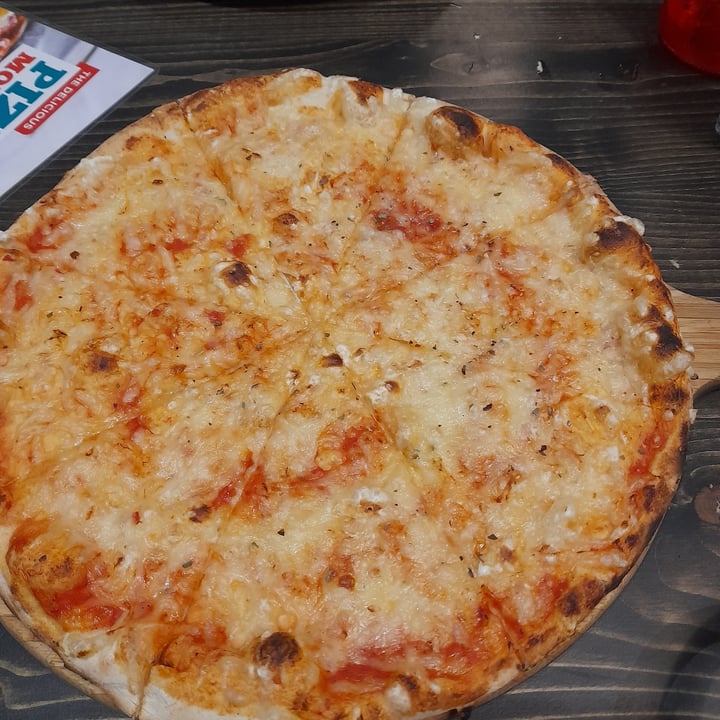 photo of Panarottis Table Bay Margarita pizza shared by @sonja0310 on  01 May 2022 - review