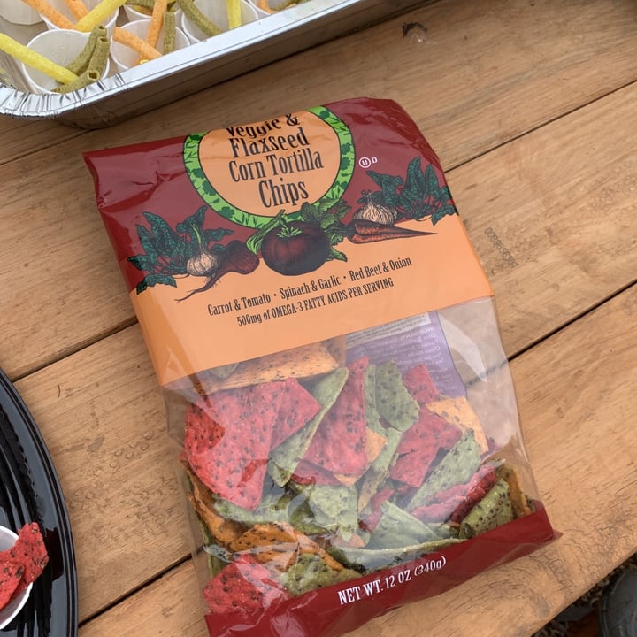 photo of Trader Joe's Veggie & Flaxseed Corn Tortilla Chips shared by @yasemin33 on  15 May 2021 - review