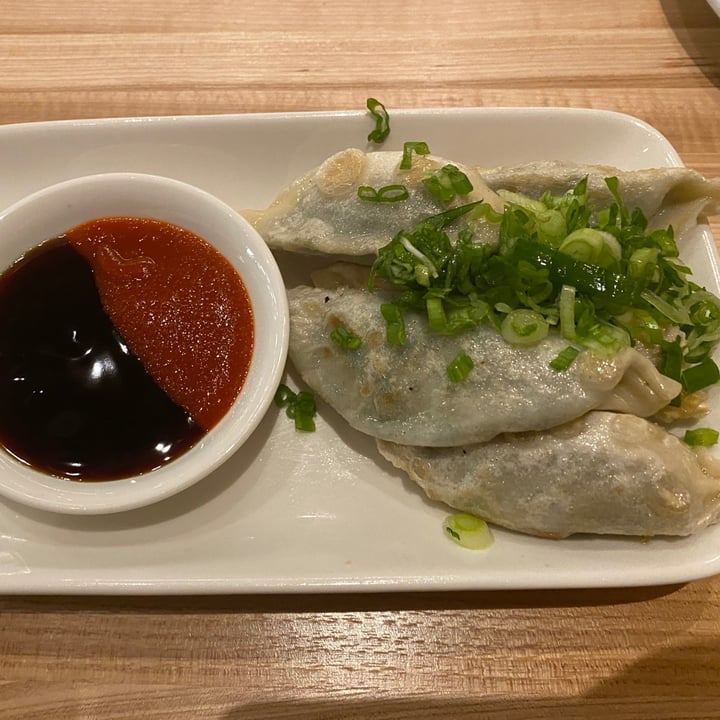 photo of dan modern chinese - manhattan beach Vegetable Steamed Dumplings shared by @nityad on  15 Jan 2022 - review