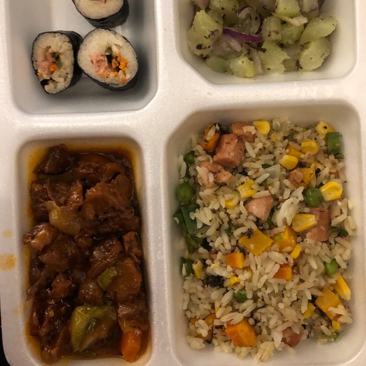 photo of Loving Hut Vila Mariana Bento Yakimeshi shared by @esteryun on  10 Jul 2021 - review