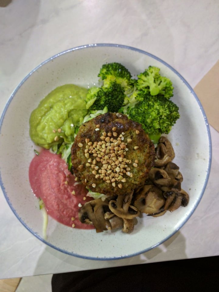 Haakon Superfoods and Juice Downtown Core, Singapore Custom DIY Salad