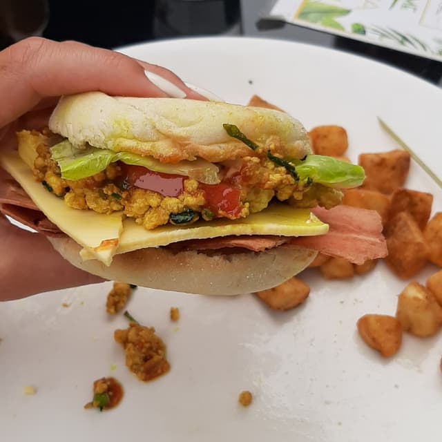 Photo of the dish “Vegan Bacon Breakfast Muffin”