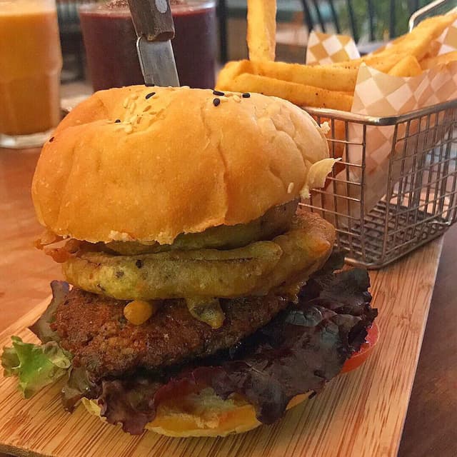 Foto del plato “Beyond Burger”