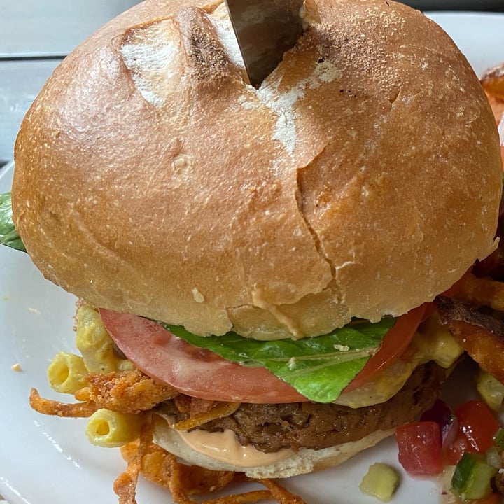photo of MeeT in Yaletown The Mighty Mac shared by @veganmika on  13 Oct 2021 - review