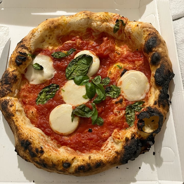 review photo of Pizzeria Assaje Trieste D.O.P vegana shared by @samanthag on 11 Apr 2022 - review