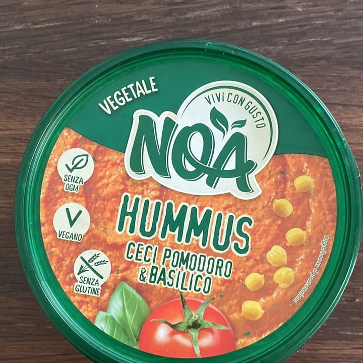 photo of Noa Hummus ceci pomodoro basilico shared by @fcomps on  21 Mar 2022 - review