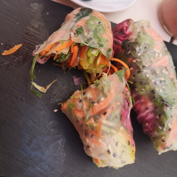 photo of Smoothie Galaxy Rollito De Primavera Vegano shared by @julywings on  29 Oct 2020 - review