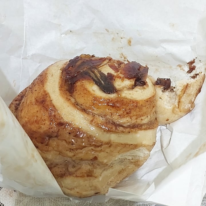 photo of KooD - PT. Sanur Sayur Mayur Roti Cinnamon Date Roll shared by @ica4bontang on  20 Dec 2022 - review