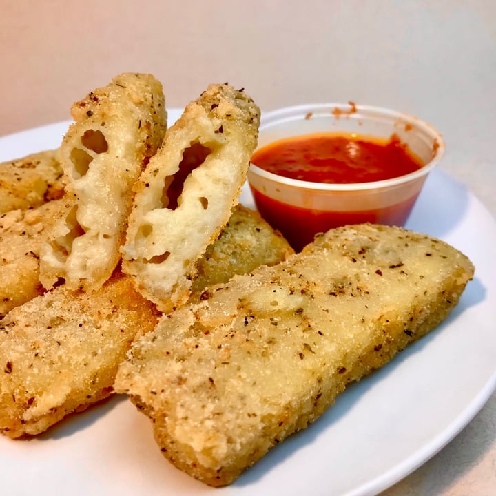 photo of Fatsquatch PDX Notzarella Sticks shared by @pdxveg on  09 Aug 2021 - review