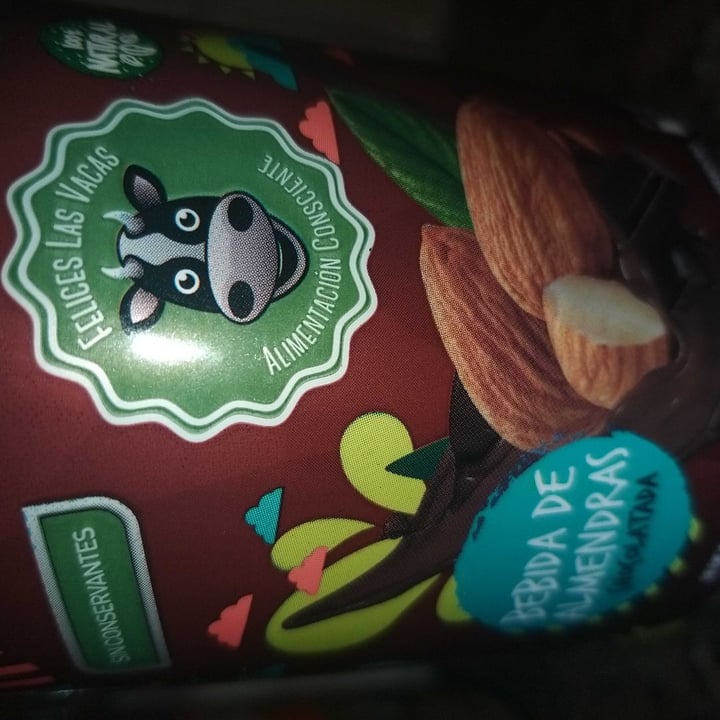 photo of Felices Las Vacas Bebida de Almendras Chocolatada shared by @emilceebgr on  07 Apr 2020 - review