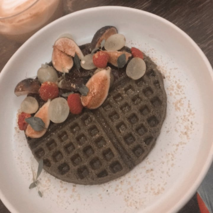 photo of Vegamo MX Matcha waffle shared by @betza on  20 Nov 2020 - review