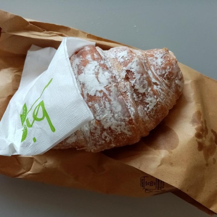photo of Juice Bio Bistrot & Café Croissant vuoto shared by @valentinacanepa on  20 May 2022 - review