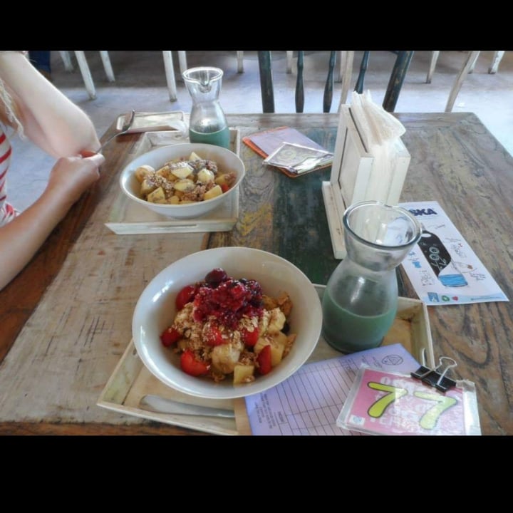photo of Alchemy Breakfast Bowl shared by @veganjessie on  28 Apr 2020 - review