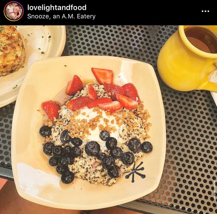 photo of Snooze an AM Eatery Quinoa porridge shared by @nikkileighh on  09 Apr 2020 - review