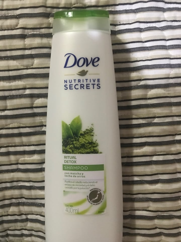 photo of Dove Shampoo Nutritive Secrets shared by @alvarocastel on  28 Mar 2020 - review