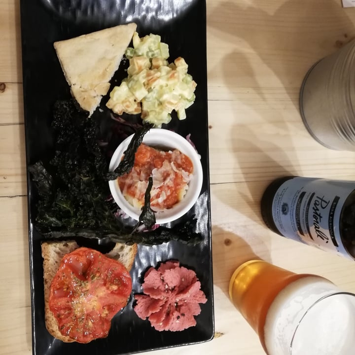 review photo of ...IDEM CON PATATE Aperitivo shared by @veggiulia on 13 Apr 2022 - review