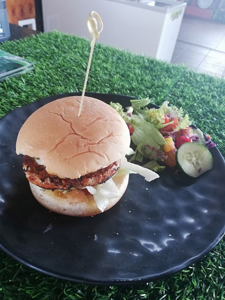 photo of Asher's Corner Cafe @ Ashers Farm Sanctuary BBQ Style Burger shared by @methevegan on  19 Jan 2020 - review