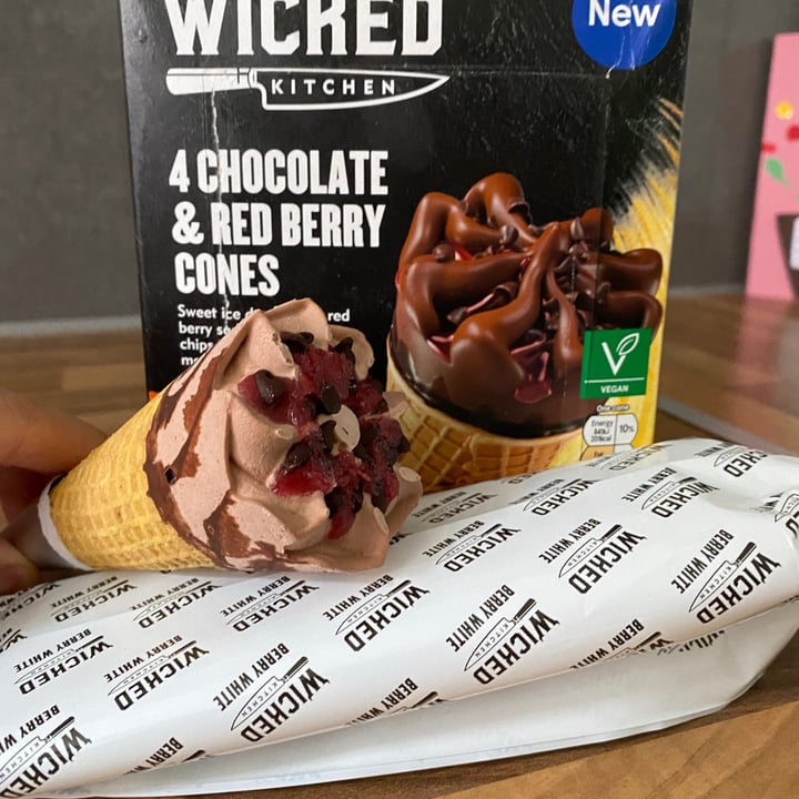 photo of Wicked Chocolate & Red Berry Cone shared by @vegansuttonmama on  18 Mar 2021 - review