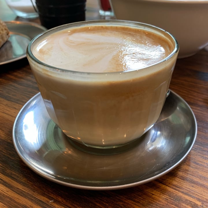 photo of Cigaló Specialty Coffee Latte con leche de cajú shared by @sechague on  26 Mar 2022 - review