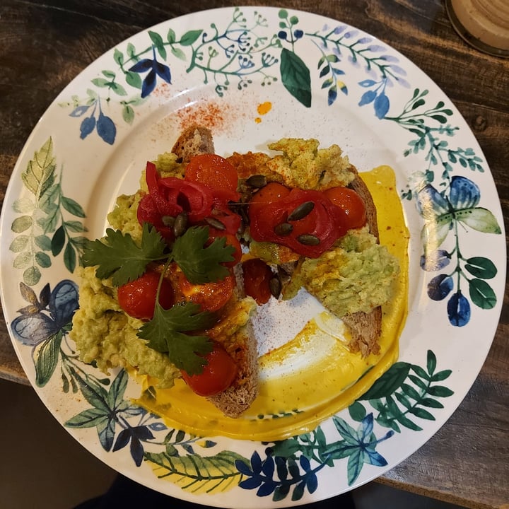 photo of Hammock Juice Station Tostada Con Aguacate shared by @acastasa on  18 Jul 2020 - review
