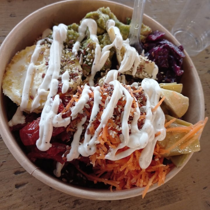 photo of Veg & Veg Poke bowl shared by @renata80 on  16 Jan 2022 - review