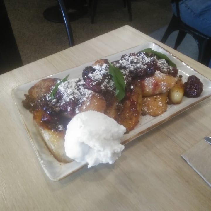 photo of Mamma Says French toast shared by @veganadam on  03 Jul 2021 - review
