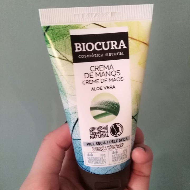 photo of Biocura Crema de manos shared by @consuscosas on  05 May 2021 - review