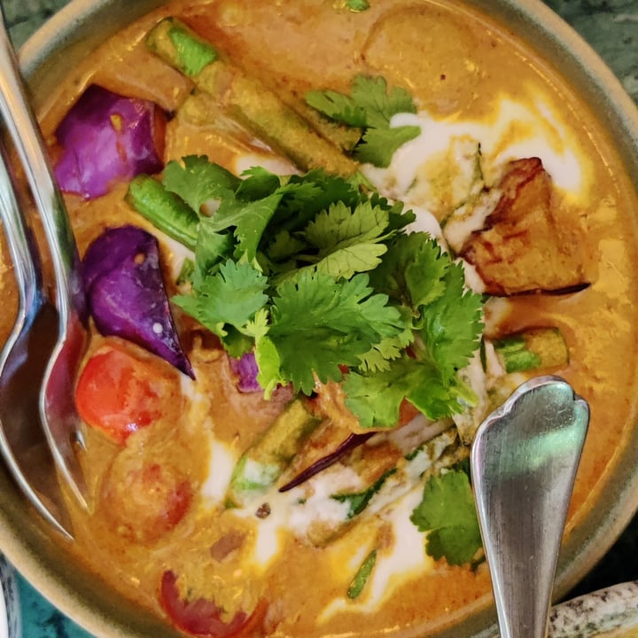 photo of Candlenut Seasonal Vegetarian Curry shared by @mansiv on  26 Feb 2021 - review