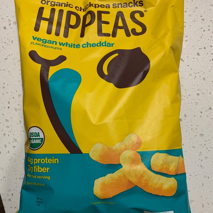 photo of Hippeas Vegan White Cheddar Organic Chickpea Puffs shared by @melimohr on  01 Jan 2021 - review