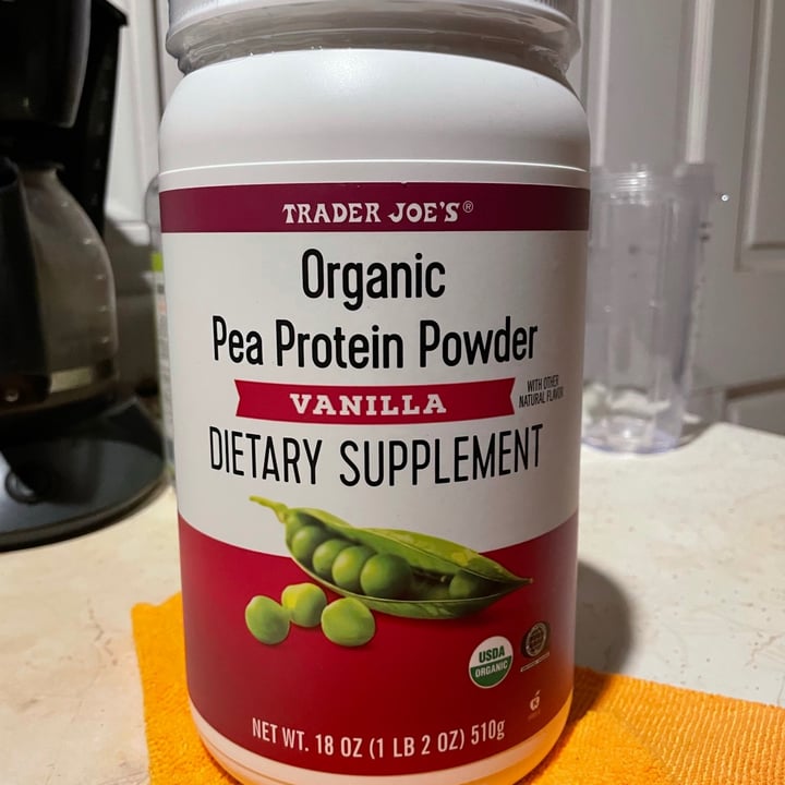 photo of Trader Joe's Pea protein powder (vanilla) shared by @newkidontheblock on  13 Aug 2021 - review