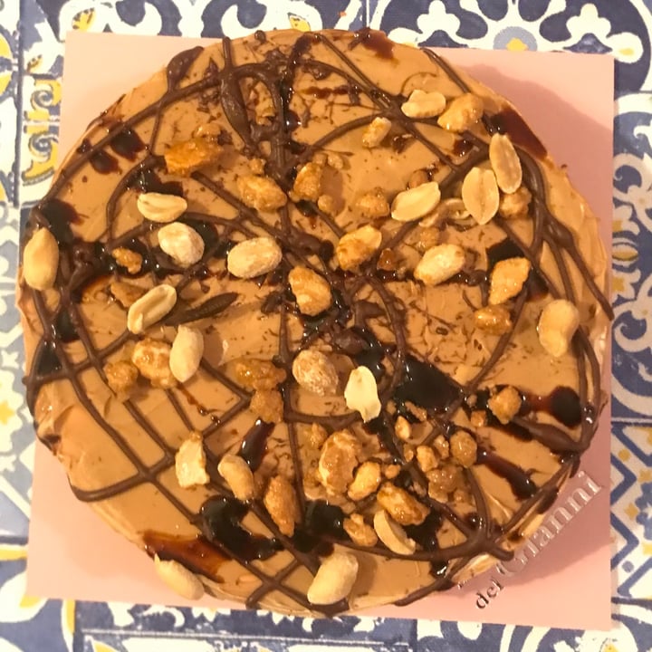 photo of The ice cream Gianni Torta gelato nocciola, arachidi e caramello shared by @roru on  22 Apr 2022 - review