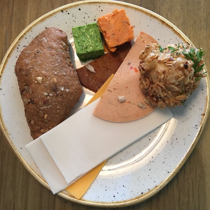 photo of Kopps Weekend brunch buffet shared by @happyanimallab on  03 Jun 2019 - review