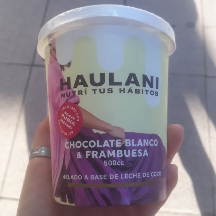 photo of Haulani Helado de Chocolate Blanco y Frambuesas shared by @aylu1 on  23 Jan 2021 - review