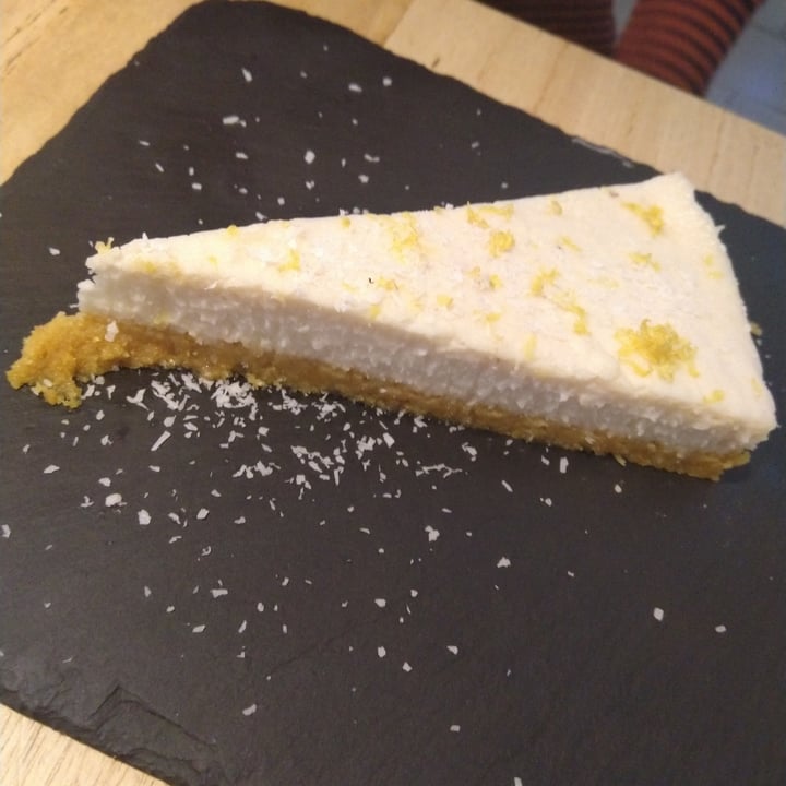 review photo of Restaurante Alive Cheesecake shared by @dorian_hyde on 01 May 2021 - review