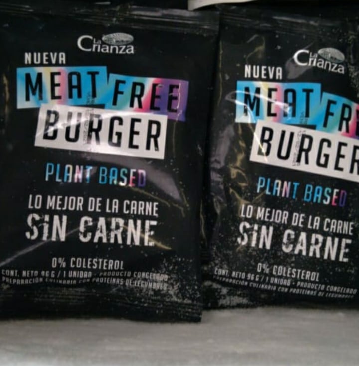 review photo of La Crianza Meat Free Burger shared by @bartolito18 on 08 Apr 2020 - review