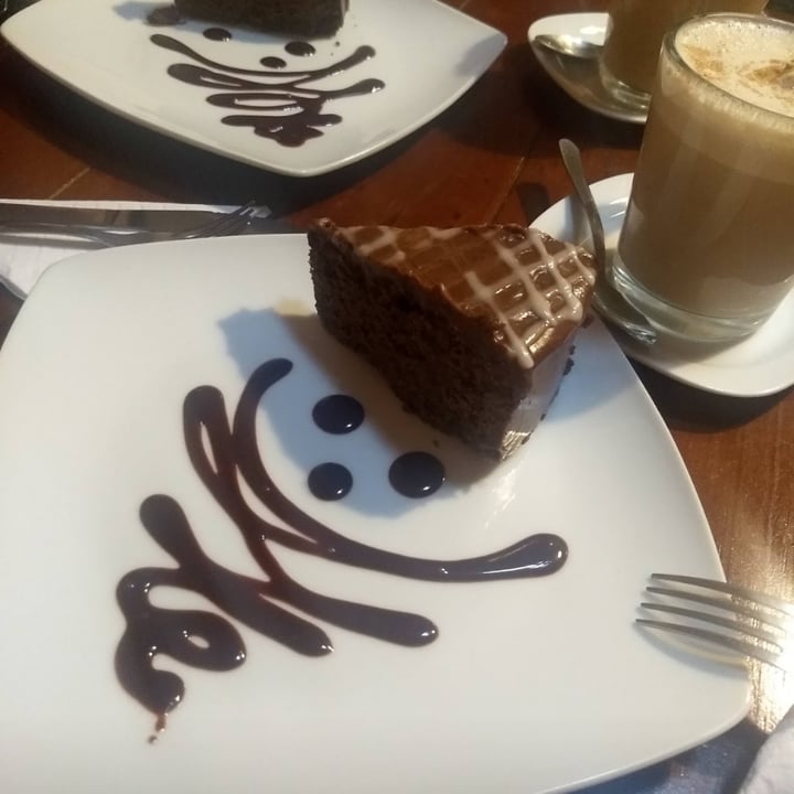 review photo of Vegan Loto Pastel de cacao y capuchino shared by @veganpridemx on 17 Jun 2020 - review