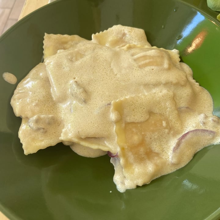 review photo of Universo Vegano Ravioli di Zucca con Crema di Soia e Noci shared by @sunium on 10 Sep 2022 - review