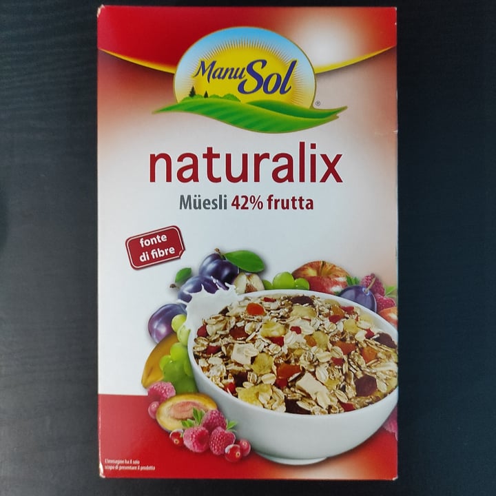 photo of ManuSol Naturalix muesli con il 42% di frutta shared by @daniela94 on  01 Apr 2022 - review