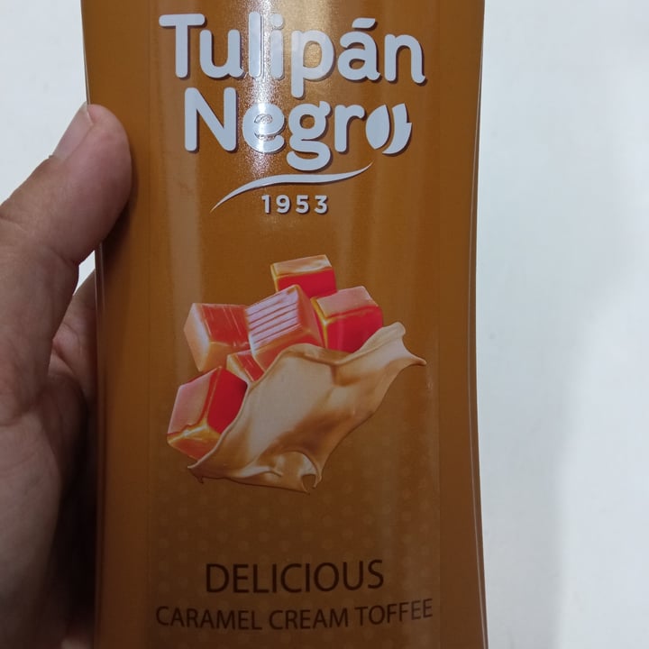 photo of Tulipán negro Gel Delicious caramel cream coffee shared by @lalocadelosgatos8 on  13 Nov 2021 - review