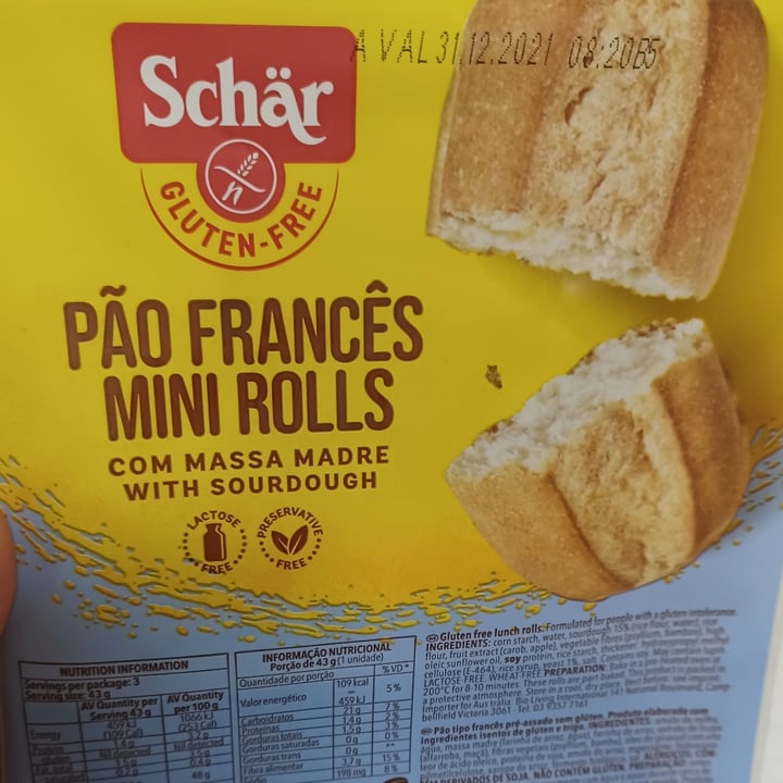 photo of Schär Pão Francês mini rolls shared by @michelleciascavegan on  14 Dec 2021 - review