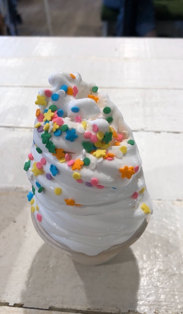 photo of VeganBurg San Francisco Soft Serve Ice Cream shared by @jamesallnutt on  02 Jan 2020 - review