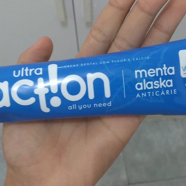 photo of Ultra action Creme dental Menta Alaska shared by @luanalara on  13 Oct 2022 - review