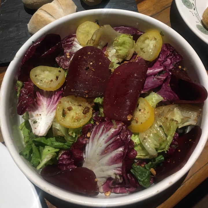 review photo of MIRAFLORES LA PLATA ensalada de vegetales shared by @cucumelo on 03 Feb 2022 - review