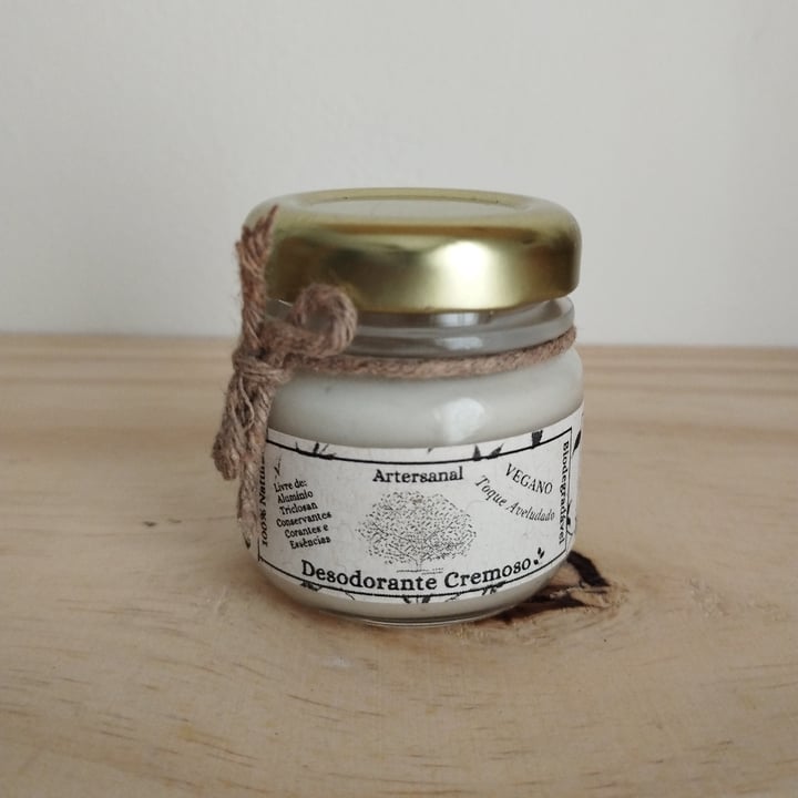 review photo of Saboaria Lindo e Natural Desodorante Artesanal Vegano shared by @gabmaeda on 25 Sep 2022 - review
