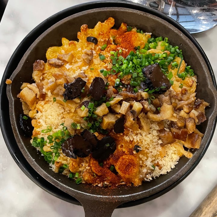 review photo of Willow Vegan Bistro Truffle Mac and “Cheese” shared by @ryantseng on 09 Aug 2021 - review